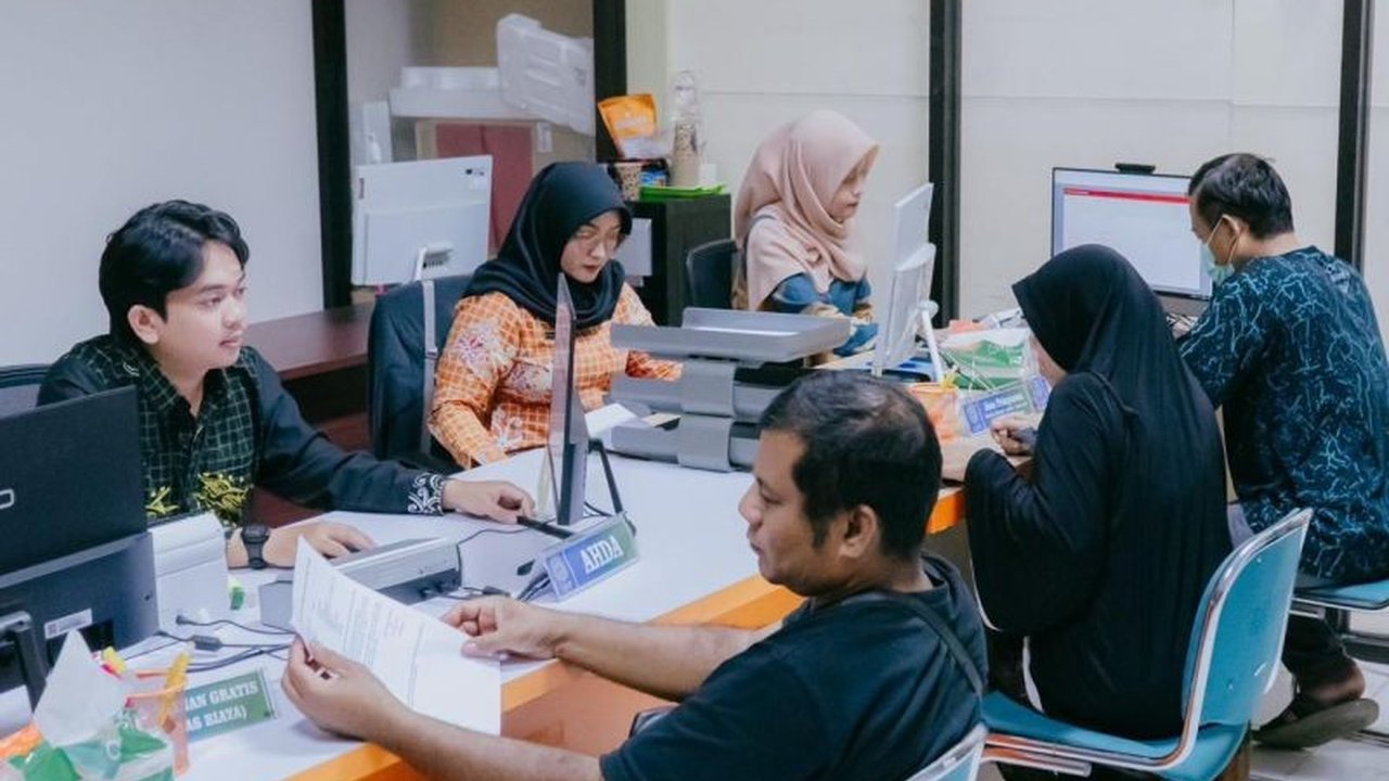 Kota Bontang, Kalimantan Timur, luncurkan Mal Pelayanan Publik (MPP) di Pasar Rawa Indah, menyediakan 274 layanan publik untuk memudahkan akses masyarakat.