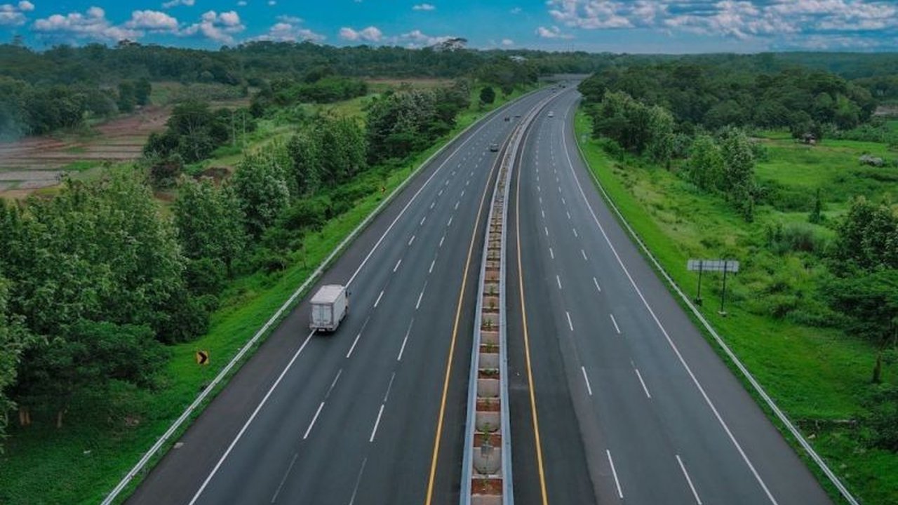 PT PP Selesaikan Pelebaran Tol Cipali, Lancar Mudik Lebaran 2025