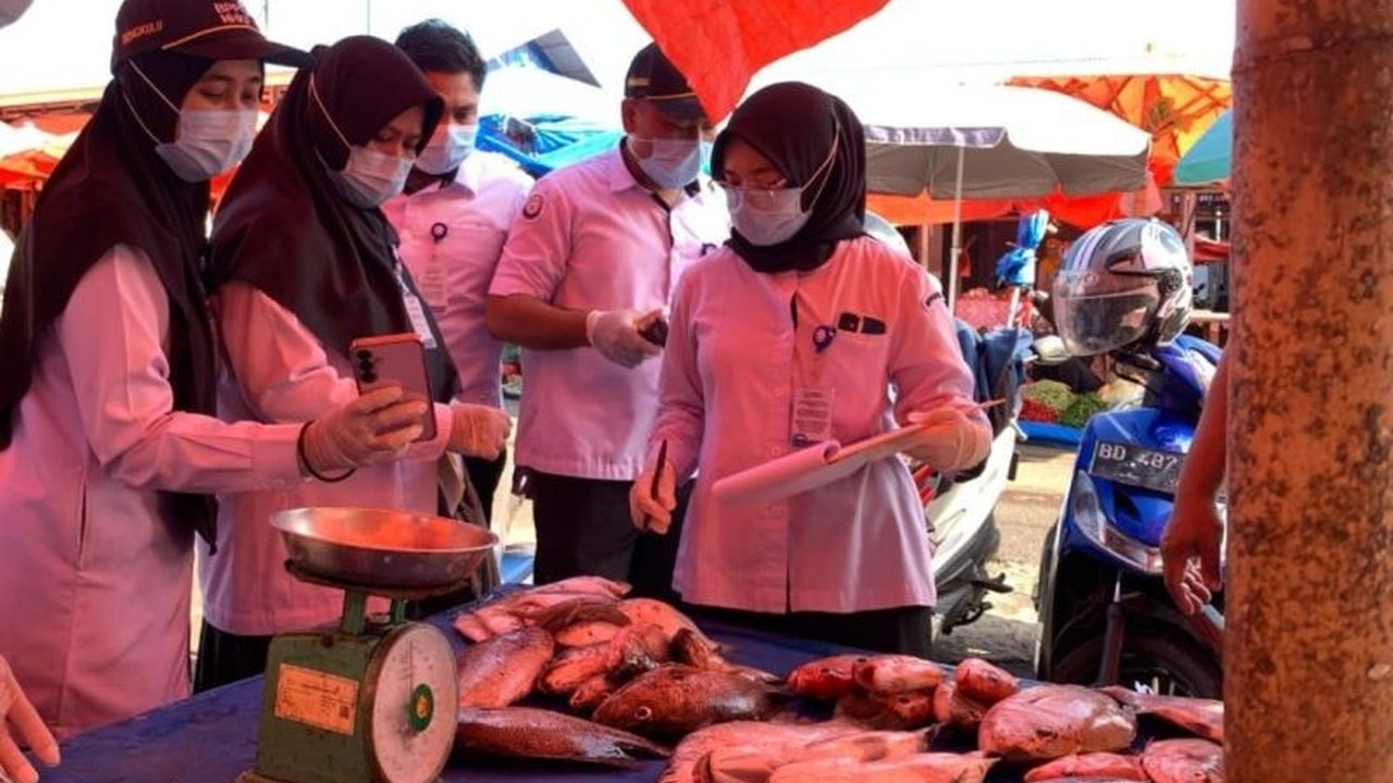 Badan Mutu KKP memastikan mutu ikan di Bengkulu aman dikonsumsi selama Ramadhan 2025, bebas formalin dan memiliki nilai organoleptik tinggi.