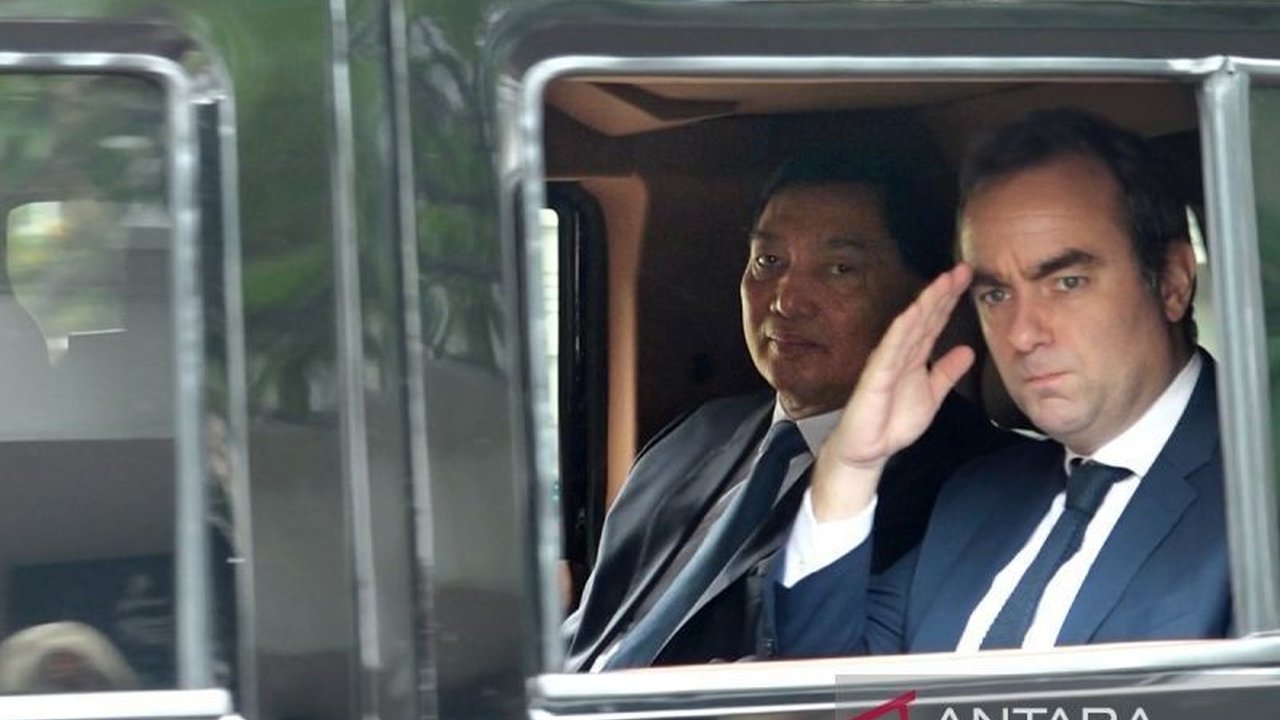 Prancis mengumumkan sekitar 15 negara siap memberikan jaminan keamanan untuk Ukraina pasca-konflik, sebuah inisiatif yang dibahas dalam pertemuan tingkat tinggi yang dipimpin Presiden Macron.