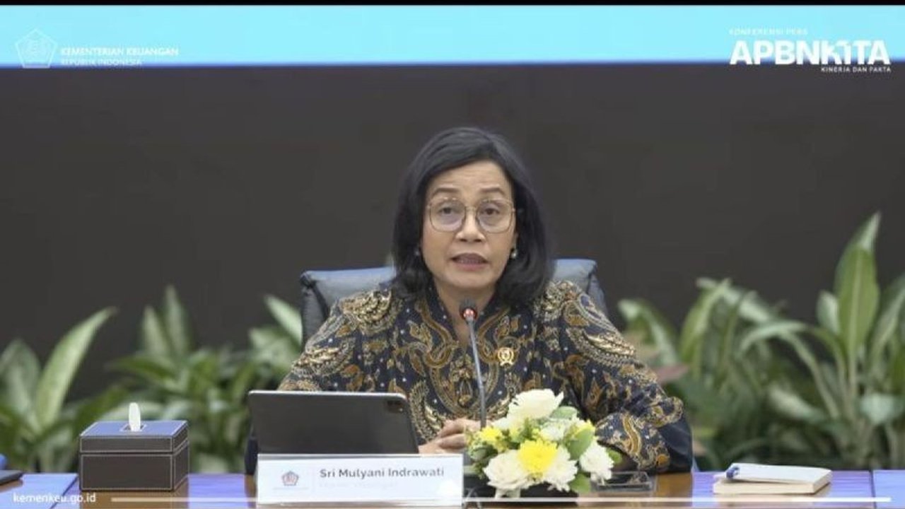 Menteri Keuangan Sri Mulyani Indrawati menegaskan bahwa deflasi Indonesia bukan disebabkan oleh penurunan daya beli, melainkan intervensi pemerintah melalui berbagai kebijakan strategis.