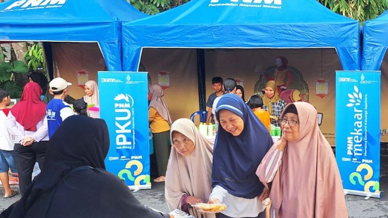 Program Cici Rosa dari PNM hadir di 58 cabang untuk membantu nasabah perempuan ultra mikro memasarkan produk makanan dan minuman mereka selama Ramadhan, meningkatkan penjualan dan pendapatan.