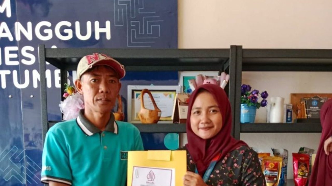 Pertamina memfasilitasi sertifikasi halal dan Hak Kekayaan Intelektual (HAKI) bagi 1.562 UMKM binaannya untuk meningkatkan daya saing dan menembus pasar global.