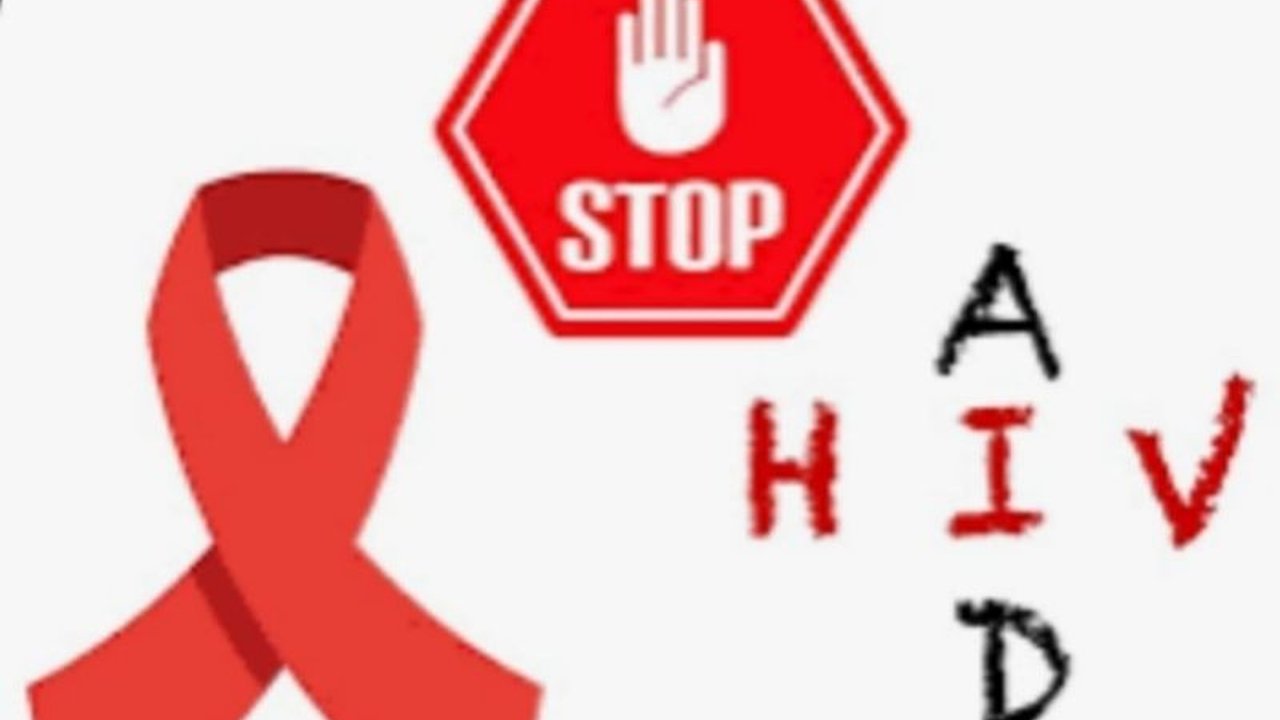 Meningkatnya angka kematian akibat HIV/AIDS di Lombok Timur pada tahun 2024 menjadi 13 kasus, dibandingkan 9 kasus di tahun 2023, disebabkan oleh keterlambatan deteksi dan pengobatan.