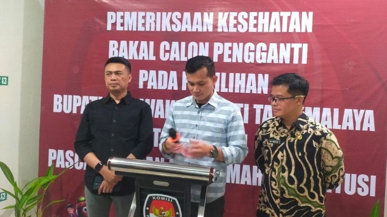 Ai Diantani, calon bupati pengganti Tasikmalaya untuk Pemungutan Suara Ulang (PSU), menjalani pemeriksaan kesehatan menyeluruh di RSUD KHZ Mustofa, melibatkan 15 dokter spesialis.