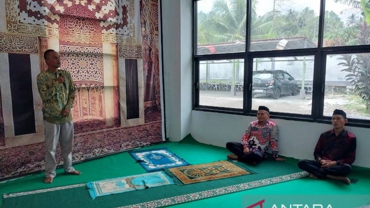 Kemenag Minahasa Tenggara (Mitra) menggelar kultum Ramadhan untuk meningkatkan kualitas ibadah dan pemahaman pegawai Muslim akan makna puasa.