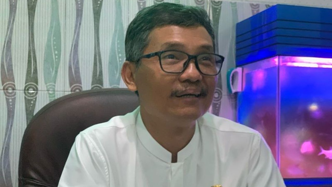 MKKS SMA Tulungagung putuskan untuk meniadakan wisuda tahun ini setelah menerima nota dinas dari Dinas Pendidikan Provinsi Jawa Timur yang melarang kegiatan tersebut demi menjaga kondusivitas pendidikan.