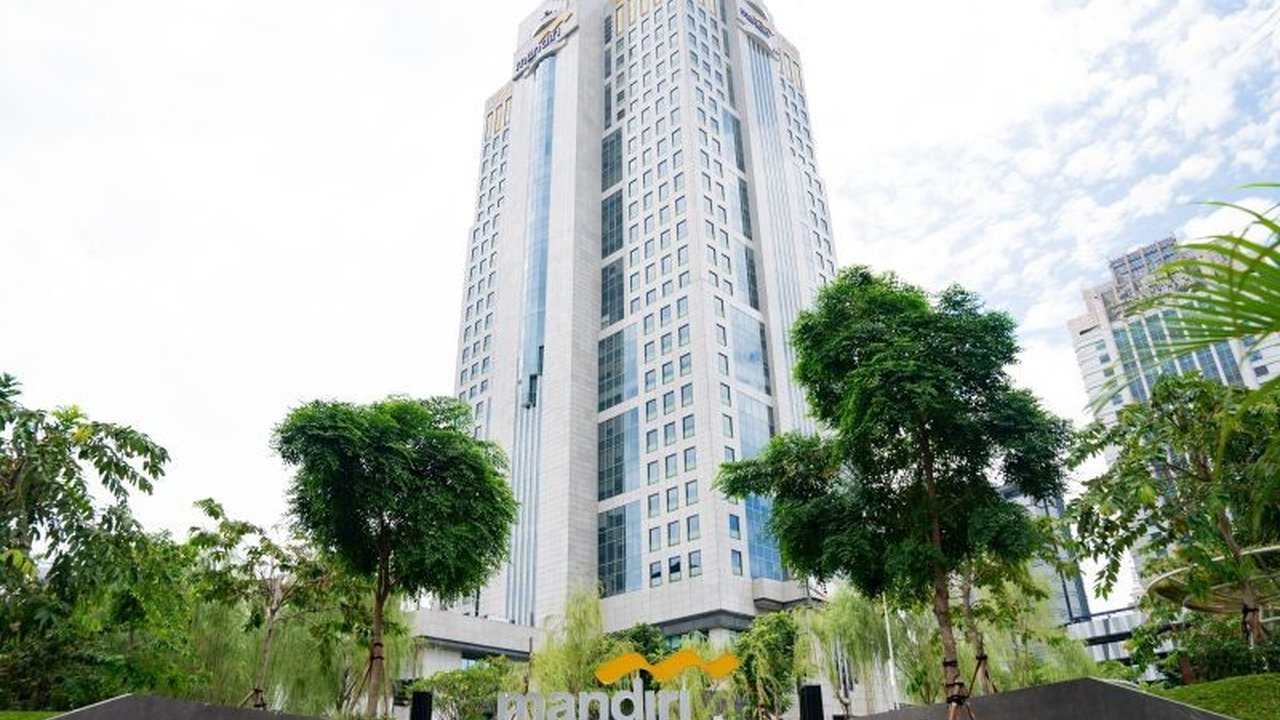 Jelang Idul Fitri 1446 H, Bank Mandiri menyiapkan uang tunai Rp31,6 triliun untuk memenuhi kebutuhan masyarakat, meningkat 5,9 persen dari tahun sebelumnya.