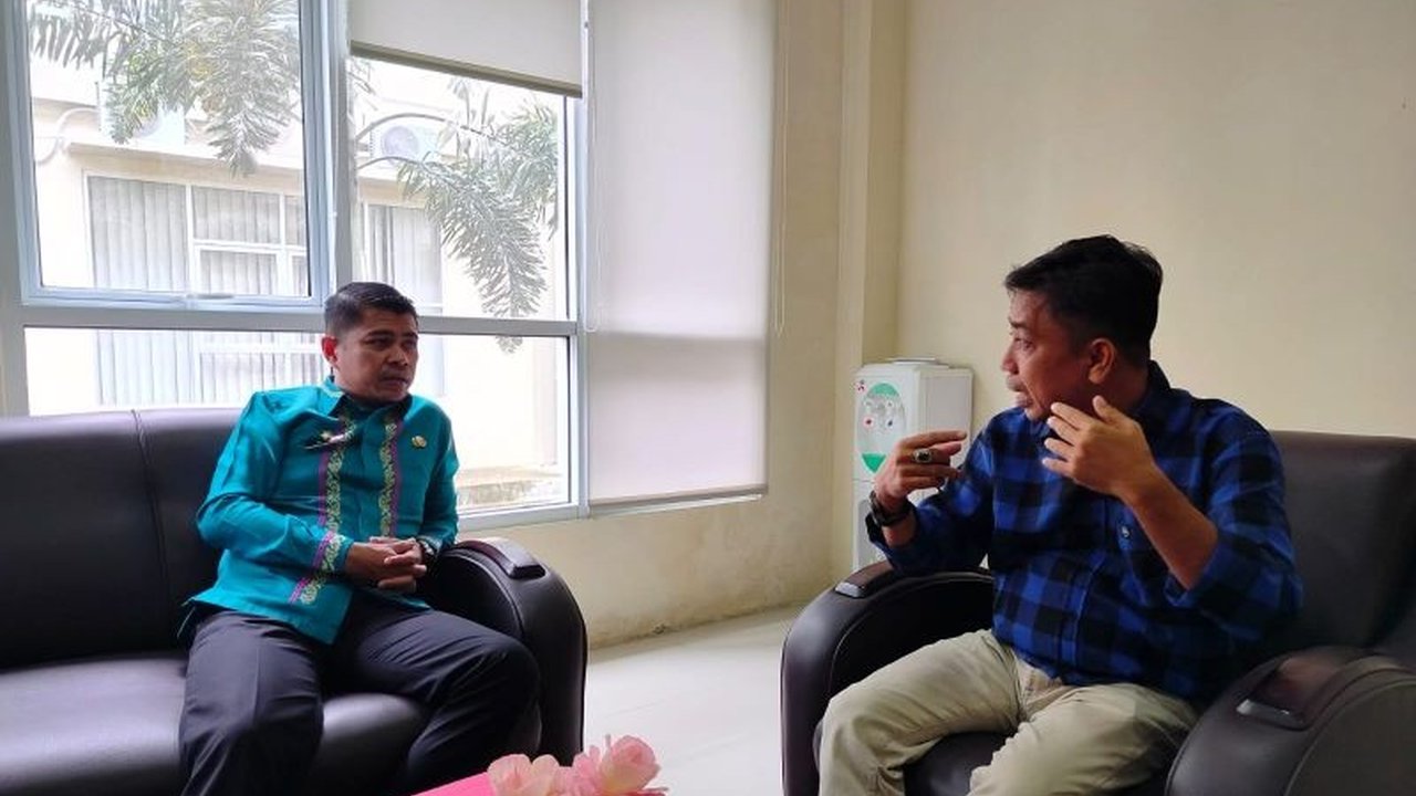 Pemkab Agam menganggarkan Rp3 miliar dari APBD 2025 untuk merenovasi Pasar Ahad di Nagari Duo Koto, Tanjung Raya, guna meningkatkan perekonomian lokal dan mendukung program Agam Melayani.