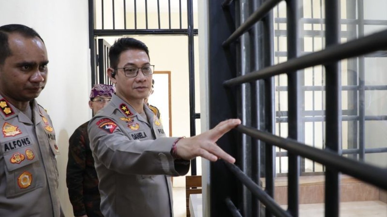 Kapolda Bali meresmikan Polsubsektor Pelabuhan Sampalan Nusa Penida untuk meningkatkan keamanan, pelayanan, dan perekonomian di wilayah tersebut, ditunjang oleh peran aktif dari Kepolisian dan Pemerintah Kabupaten Klungkung.