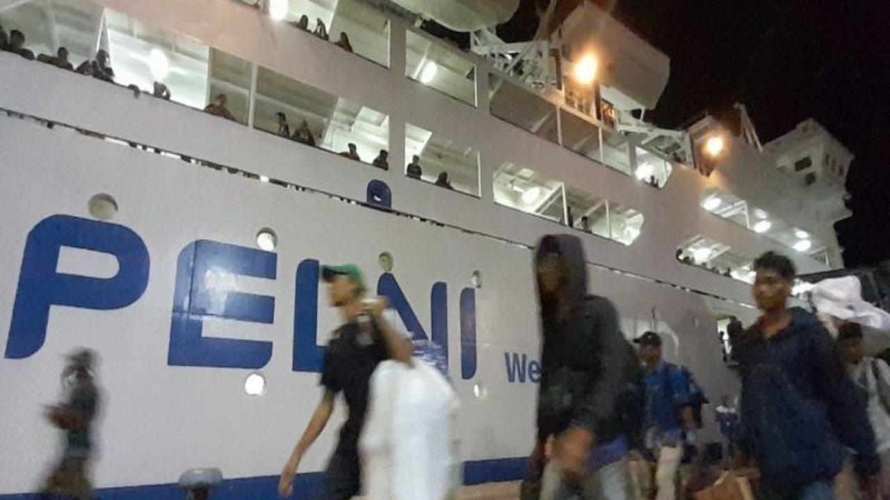 Pemerintah Kota Palu menyediakan program mudik gratis Lebaran 2025 bagi 3.000 warga dari Surabaya, Balikpapan, dan Makassar, sebagai bentuk kepedulian terhadap masyarakat.