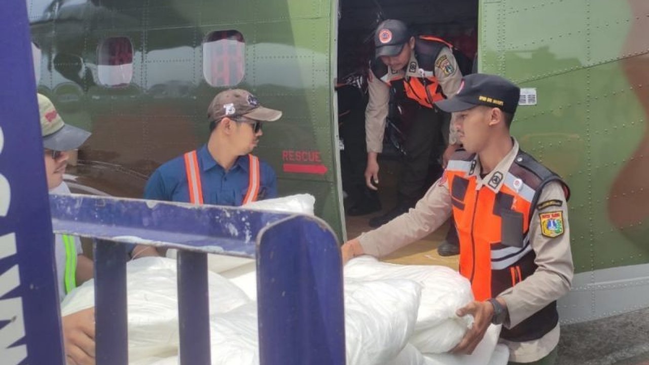 BPBD DKI Jakarta telah menyemai 5,6 ton garam selama tiga hari untuk modifikasi cuaca guna mengantisipasi bencana hidrometeorologi di Jakarta.