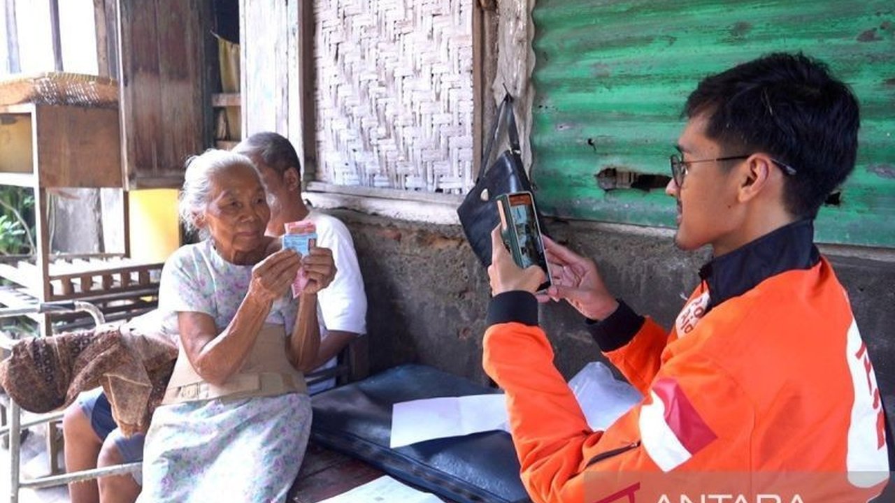 Realisasi belanja bantuan sosial (bansos) hingga Februari 2025 mencapai Rp25,9 triliun,  menunjukkan bahwa program ini tidak terpengaruh kebijakan efisiensi anggaran pemerintah.