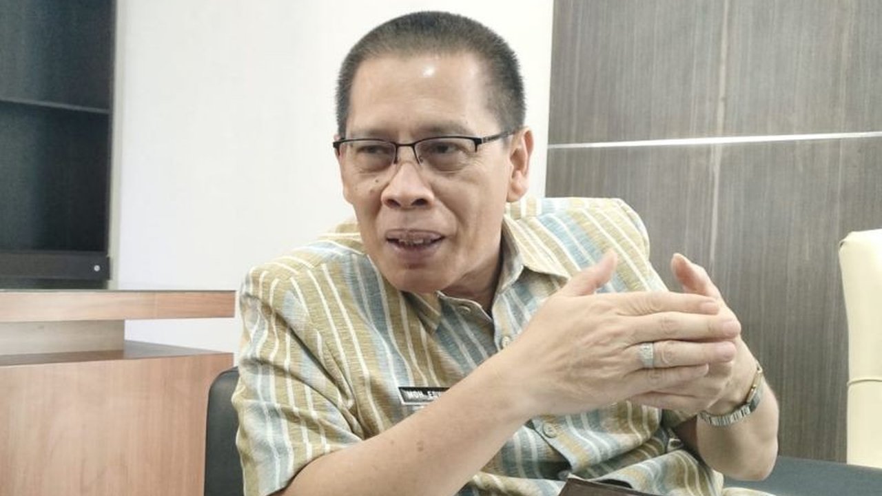 Pembayaran honor tenaga non ASN di Lombok Timur, NTB, terhambat karena menunggu regulasi dari pemerintah pusat, meskipun anggaran Rp50 miliar telah disiapkan.