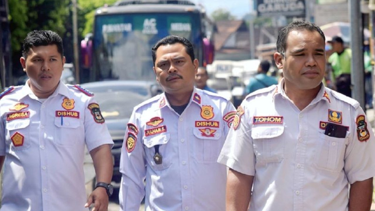 Dinas Perhubungan Pematangsiantar mensosialisasikan pengoptimalan Terminal Tipe A Tanjung Pinggir, mendorong seluruh bus AKAP dan AKDP beroperasi dari terminal tersebut setelah Lebaran 2025.