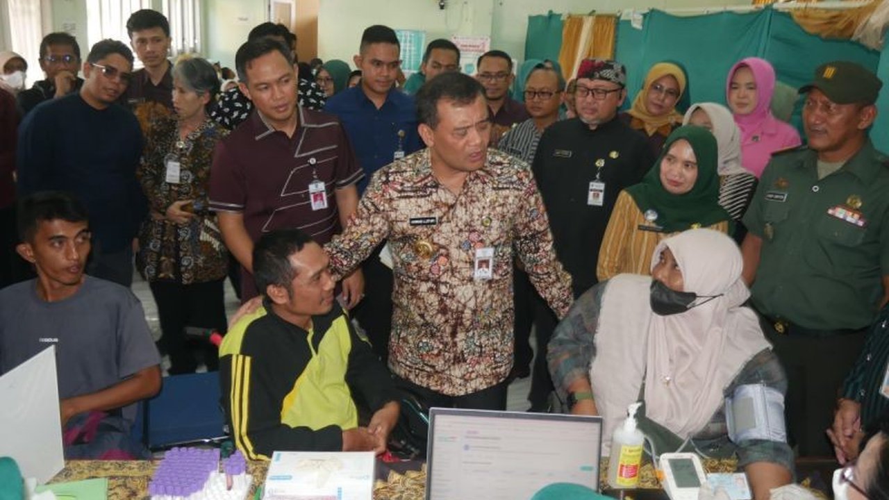 Puluhan warga Cilacap antusias ikuti Program Speling, layanan kesehatan gratis dan pemeriksaan dokter spesialis keliling gagasan Gubernur Jateng Ahmad Luthfi.