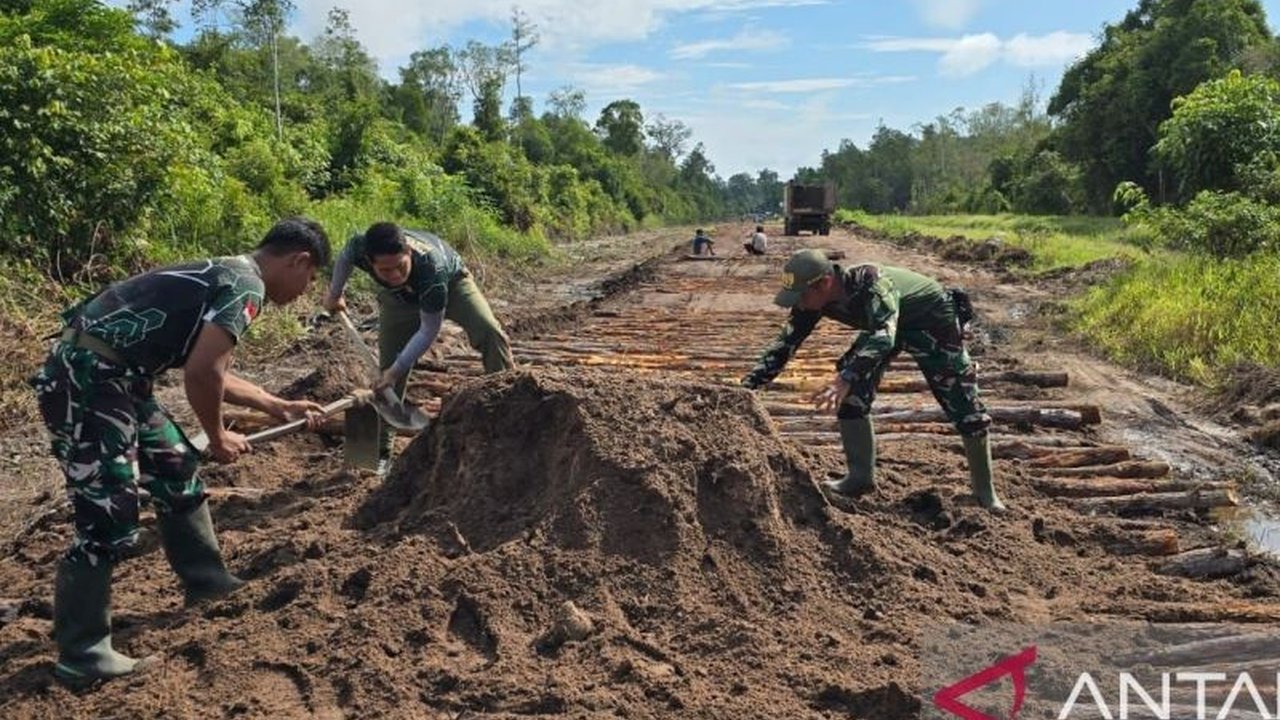 Pemkab Katingan dan TNI berkolaborasi dalam program TMMD ke-123 untuk meningkatkan infrastruktur jalan dan fasilitas umum di Kecamatan Tasik Payawan, Katingan, Kalimantan Tengah.
