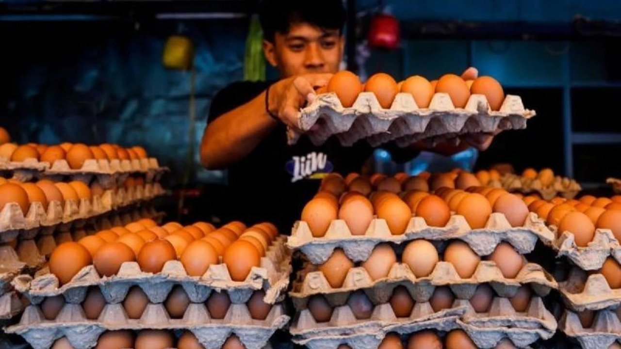 Pemerintah Kota Malang gencar mengawasi stok bahan pangan dan berkolaborasi dengan daerah lain untuk mencegah lonjakan harga menjelang Lebaran 2025.