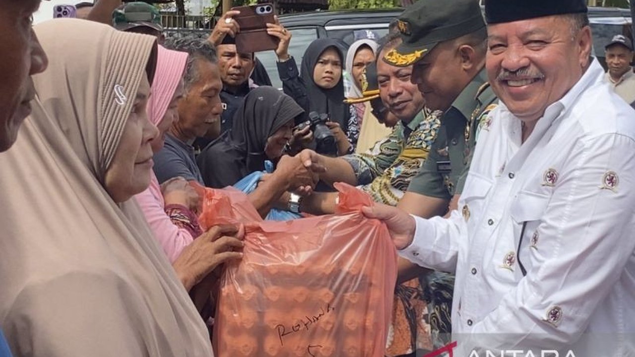 Pemerintah Kabupaten Nagan Raya menggelar pasar murah untuk membantu masyarakat memenuhi kebutuhan pokok menjelang Idul Fitri 1446 H, dengan harga beras 10kg hanya Rp115.000.