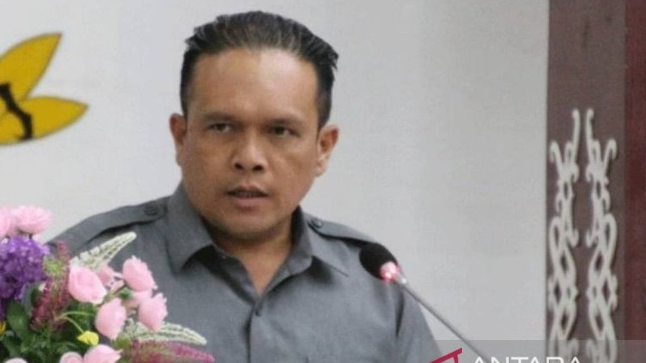 Anggota DPRD Kota Palangka Raya, Khemal Nasery, mengimbau pedagang agar tidak menaikkan harga sembako secara tidak wajar selama Ramadhan, meminta Pemkot Palangka Raya siapkan operasi pasar murah, dan mengajak masyarakat menghindari panic buying.