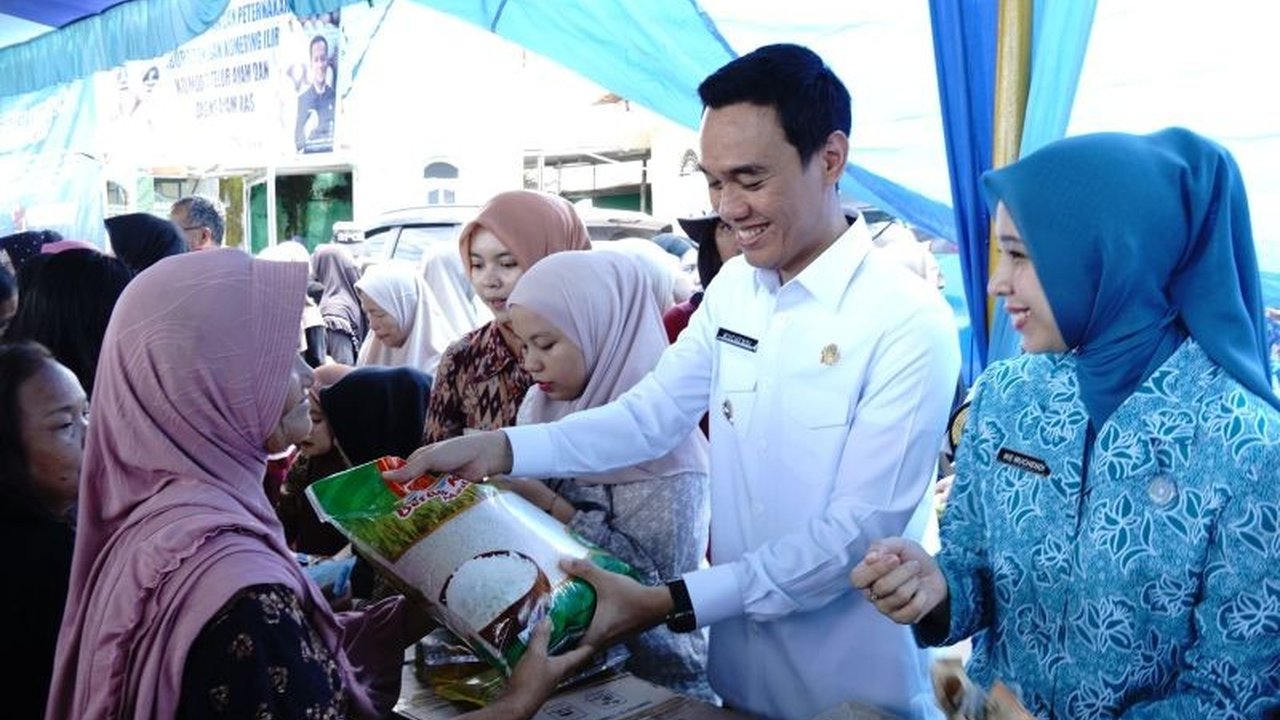 Pemkab OKI Gencarkan Operasi Pasar Jelang Lebaran 2025: Harga Bahan Pokok Terkendali?