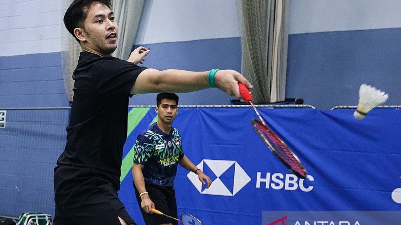 Pasangan ganda putra Indonesia, Sabar/Reza, menciptakan sejarah dengan melaju ke perempat final All England 2024 untuk pertama kalinya, mengalahkan pasangan China dan bersiap menghadapi Chinese Taipei.