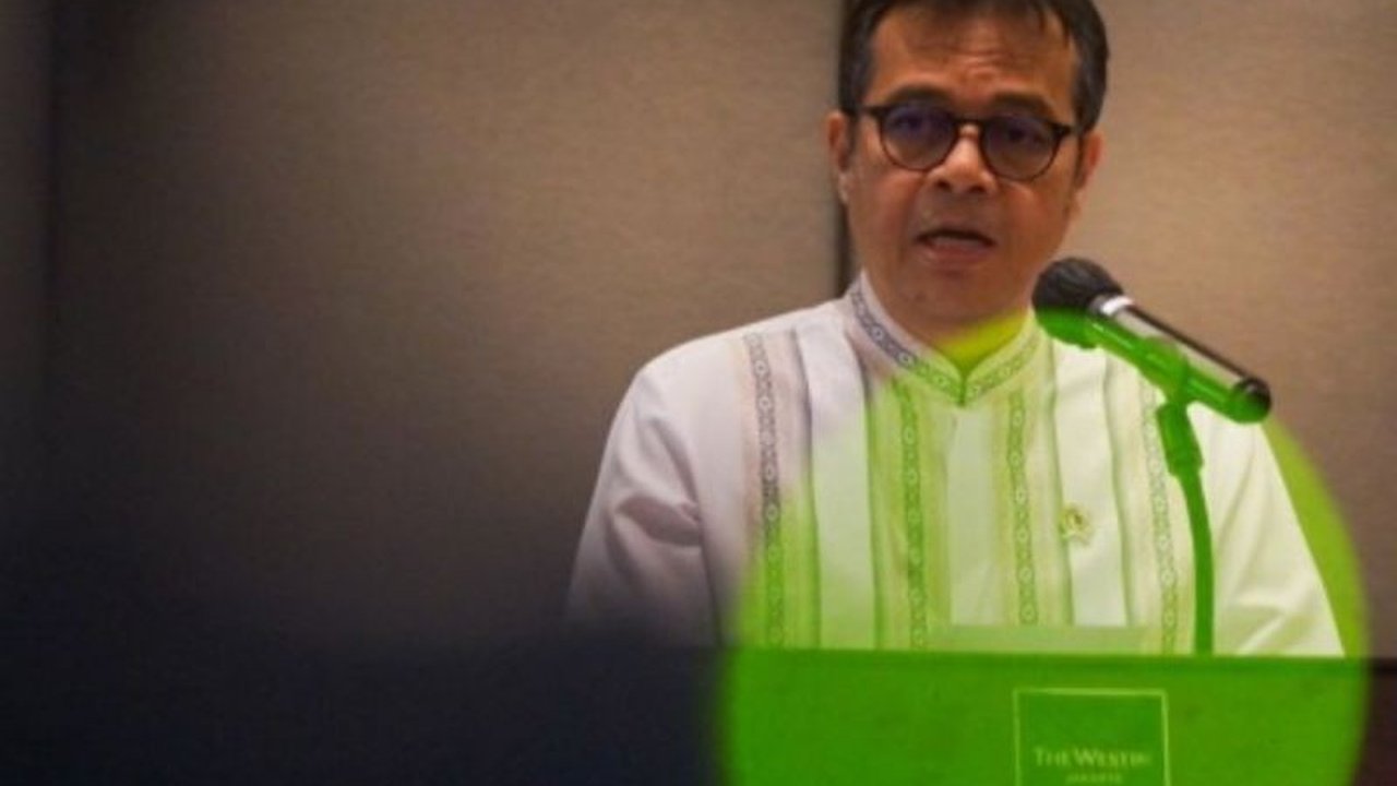 Wakil Menteri Kominfo, Nezar Patria, optimistis inovasi kecerdasan buatan (AI) akan menjadi pendorong utama pertumbuhan ekonomi Indonesia hingga 8 persen, sejalan dengan visi Presiden.