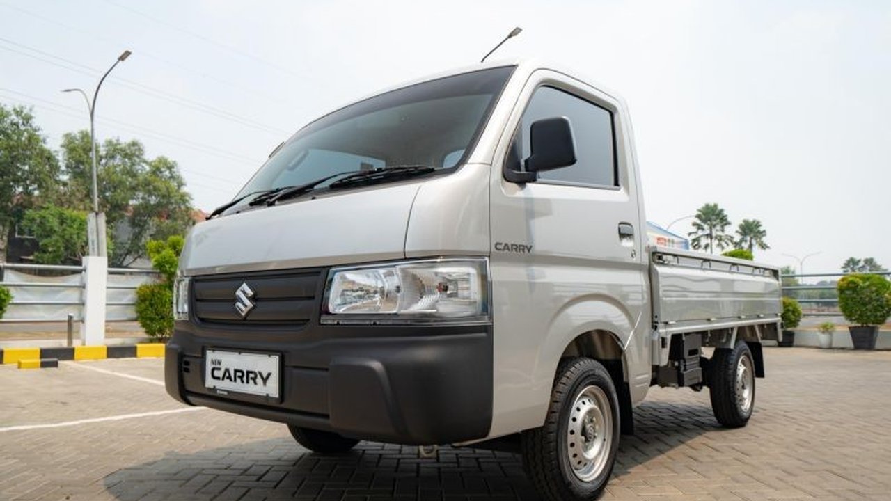 Penjualan Suzuki di Februari 2025 meningkat 12 persen, didominasi oleh New Carry Pickup dan New XL7 yang memenuhi kebutuhan mobilitas masyarakat.