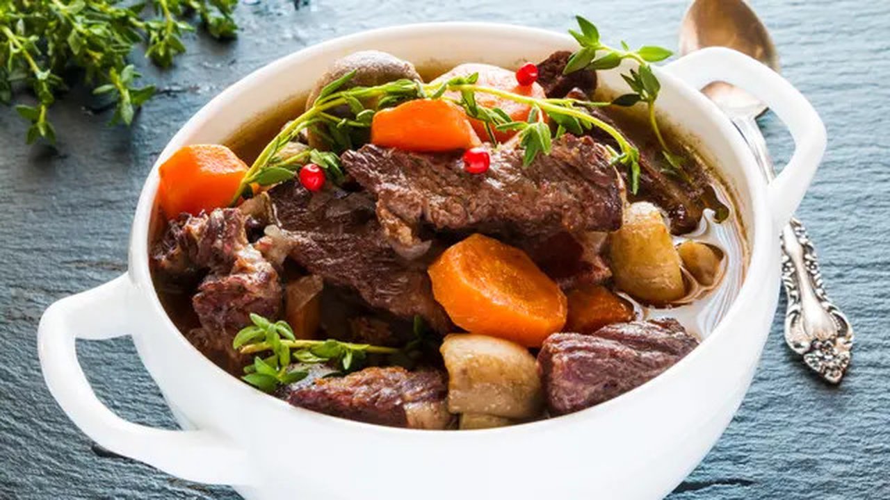 ilustrasi asem-asem daging/