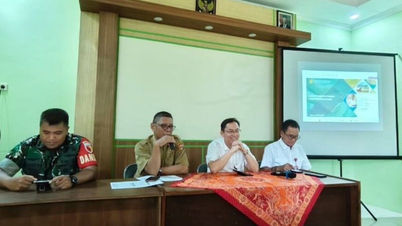 Pemerintah Kabupaten Ngawi gencar mendukung program Luas Tambah Tanam (LTT) untuk mencapai swasembada pangan nasional, ditunjang inovasi pertanian berkelanjutan.
