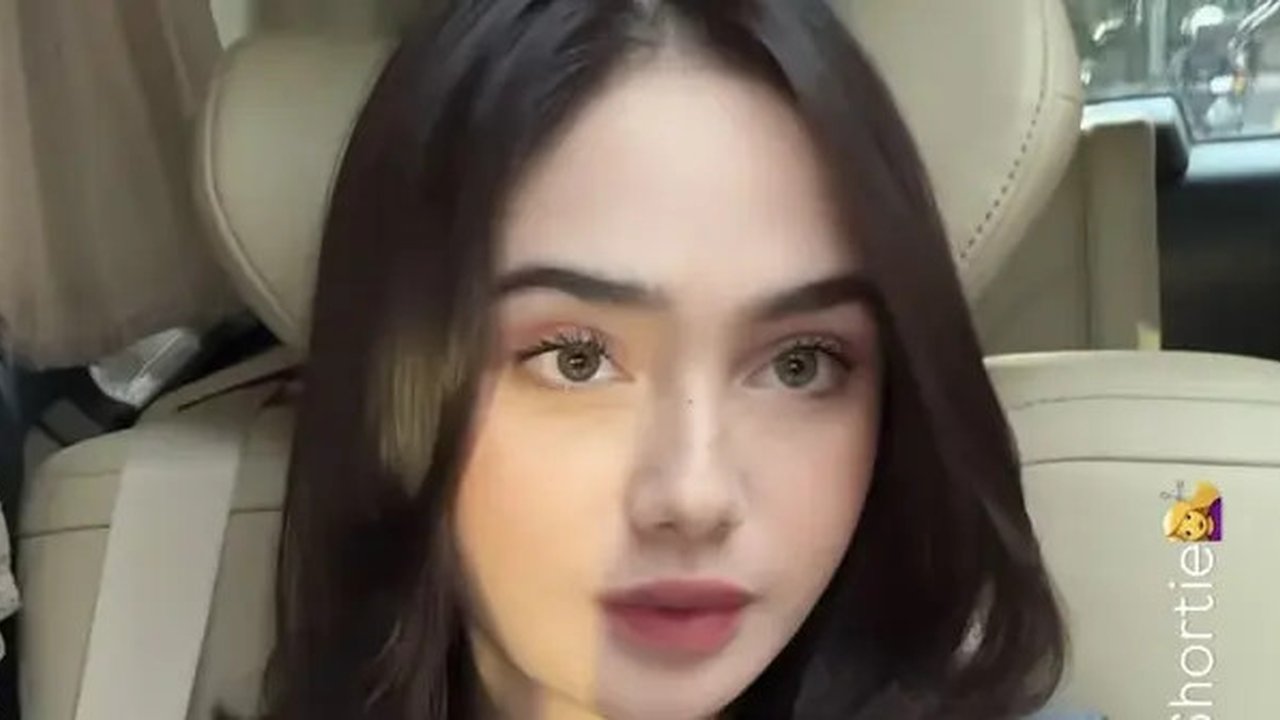 Gaya Terbaru Syifa Hadju dengan Potongan Rambut Pendek. [@syifahadju]