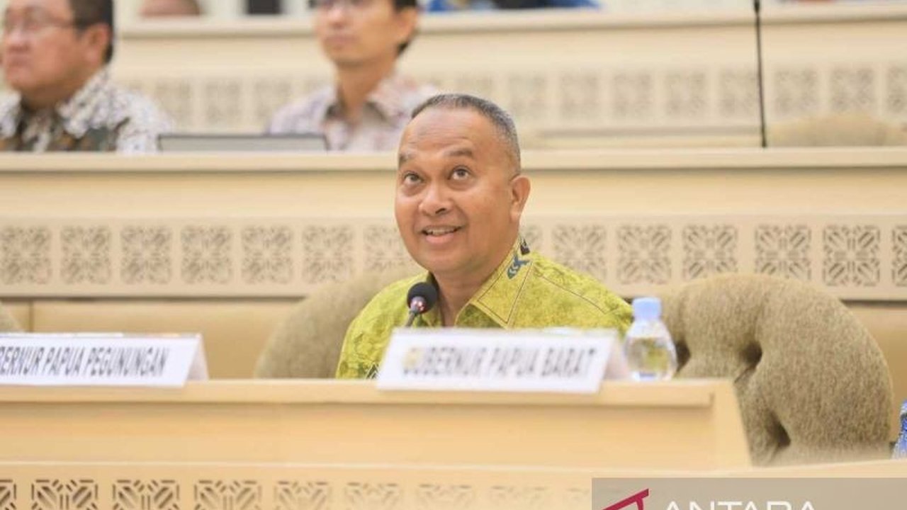 Pemerintah Provinsi Papua Pegunungan mendesak percepatan pembangunan Jalan Tol Trans Papua ruas Elelim-Benawa untuk mendorong konektivitas antar daerah dan pertumbuhan ekonomi.