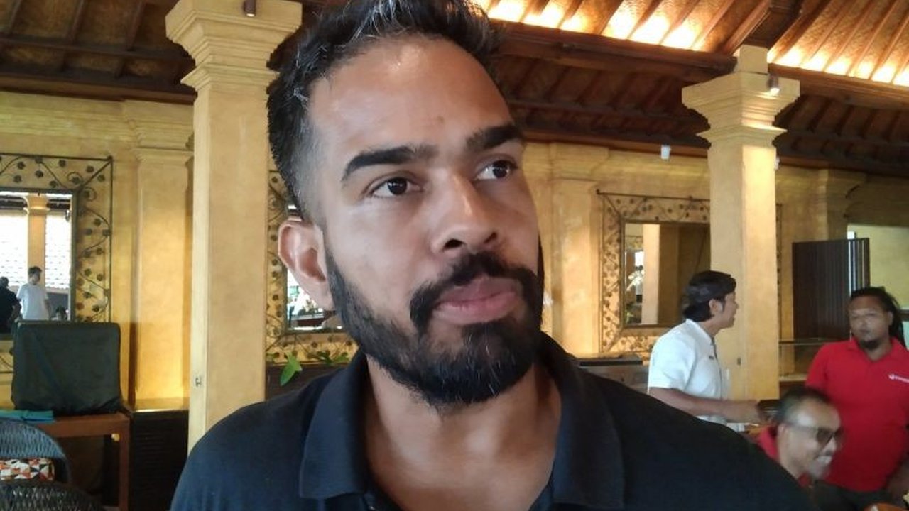 Intrepid DMC Indonesia, pelaku wisata di Bali, berkolaborasi dengan wisatawan asing untuk menggalang donasi makanan bagi warga kurang mampu melalui Yayasan SOS Indonesia, mengurangi limbah makanan dan emisi karbon.