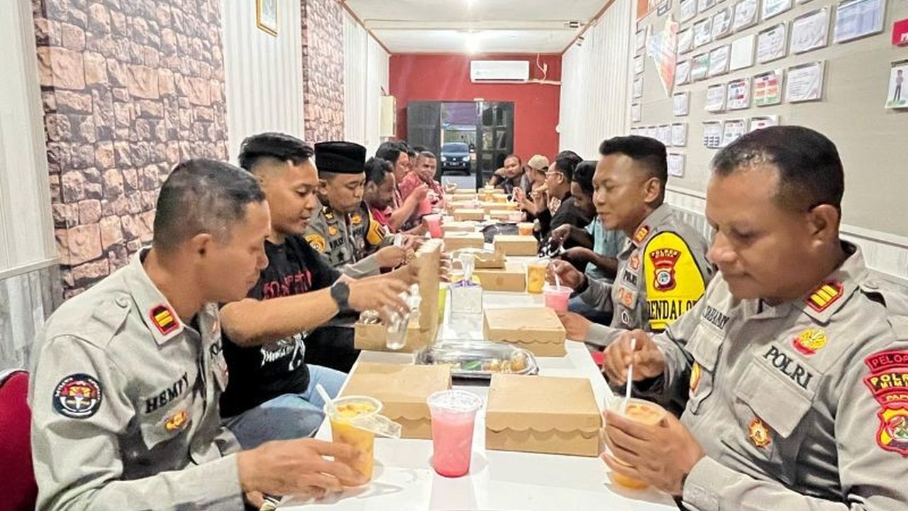 Polres Mimika, Papua Tengah, menekankan peran krusial wartawan dalam penyebaran informasi akurat untuk menciptakan situasi keamanan dan ketertiban yang kondusif di Kabupaten Mimika.