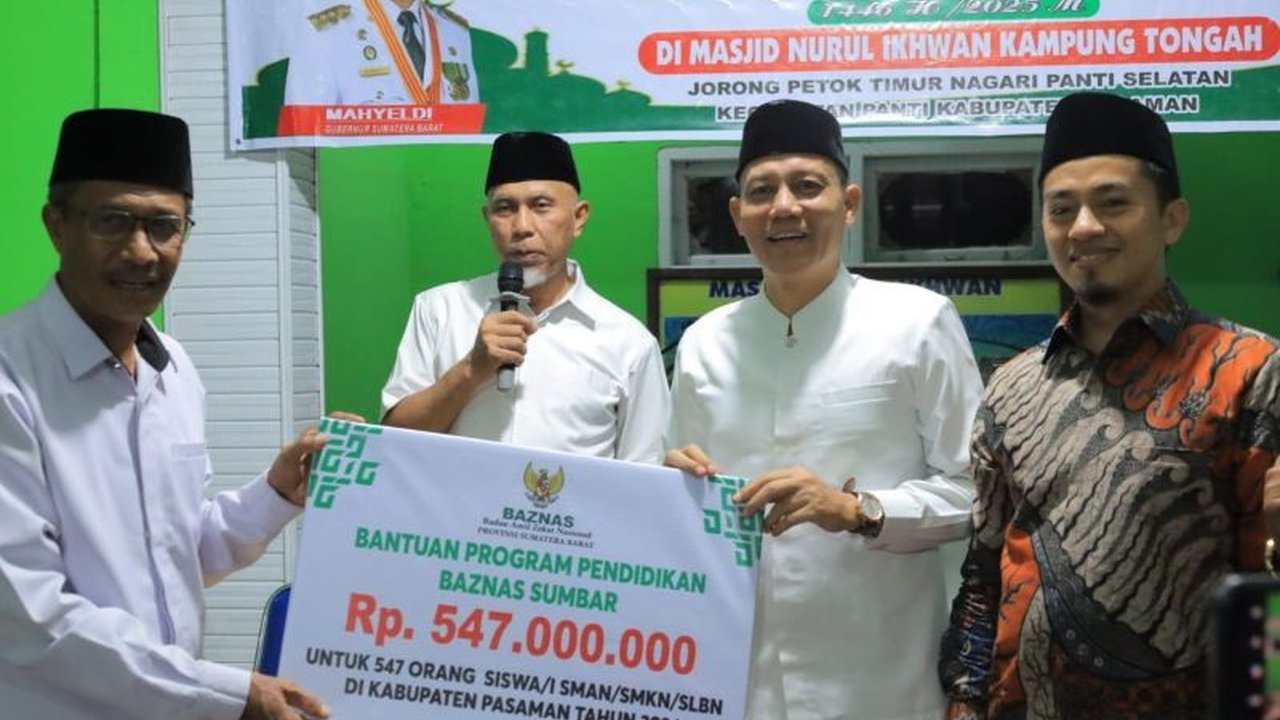 Baznas Sumbar menyalurkan bantuan pendidikan senilai Rp547 juta berupa beasiswa bagi 547 siswa SMA, SMK, dan SLBN di Pasaman, Sumatera Barat, guna mendukung program pendidikan gratis Pemkab Pasaman.