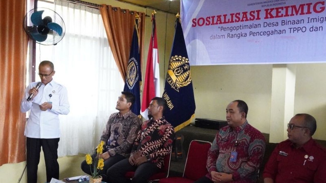 Kantor Imigrasi Agam menggelar sosialisasi pencegahan Tindak Pidana Perdagangan Orang (TPPO) dan Tindak Pidana Penyelundupan Manusia (TPPM) di Nagari Batu Hampar, Kabupaten Limapuluh Kota, Sumatera Barat.