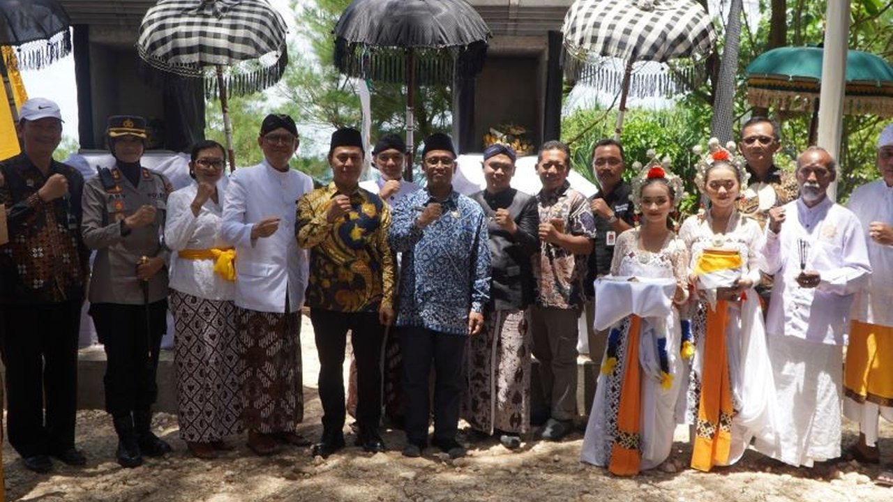 Khidmatnya Upacara Melasti di Pantai Ngobaran, Gunungkidul: Sucikan Diri dan Alam Jelang Nyepi