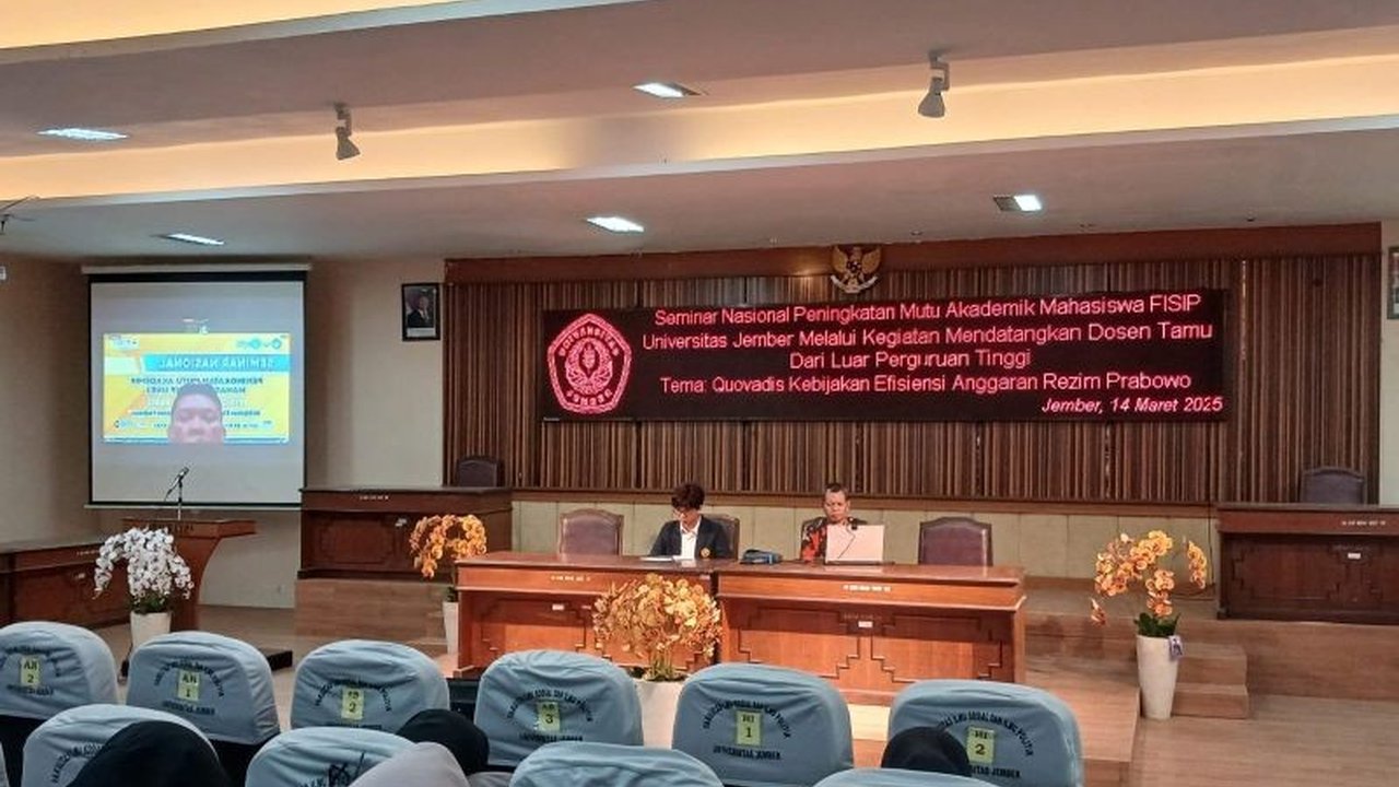 Seminar nasional di FISIP Unej mengupas kebijakan efisiensi anggaran pemerintahan Prabowo Subianto, dengan para pakar menyoroti potensi positif dan negatifnya bagi perekonomian Indonesia.