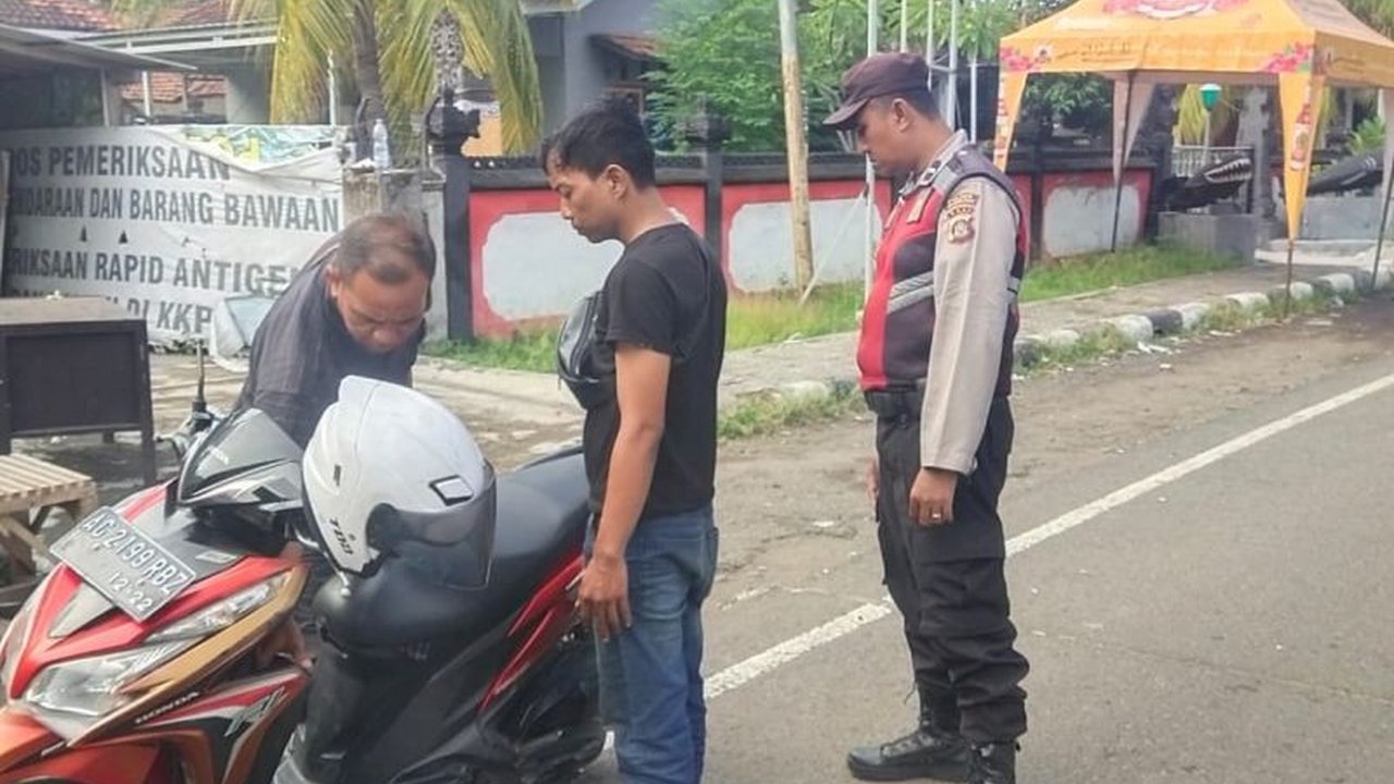 Polres Jembrana berhasil menangkap seorang terduga pelaku begal di Pelabuhan Gilimanuk, Bali, saat hendak melarikan diri ke Pulau Jawa.