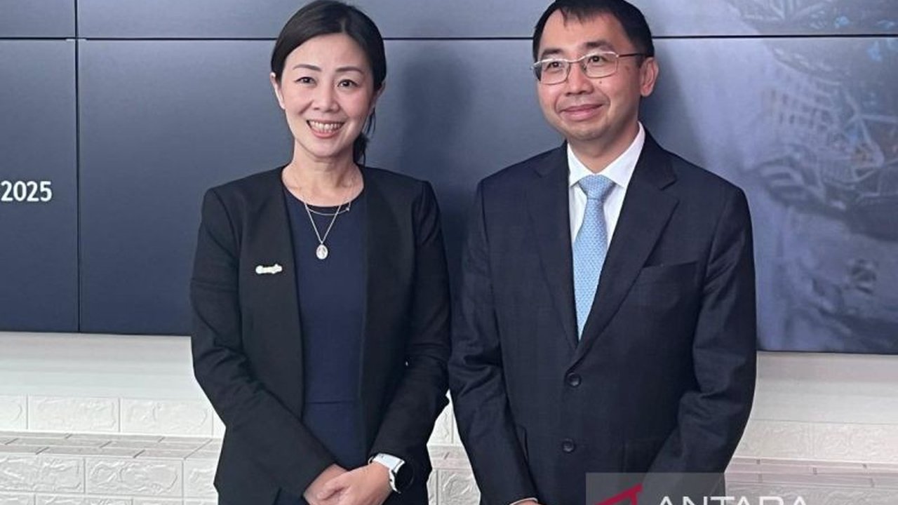 Direktur Pelaksana BCG dan Google Cloud Indonesia ungkap 5 kunci sukses transformasi AI bagi perusahaan, termasuk dukungan pemimpin, strategi terintegrasi, dan keamanan data.