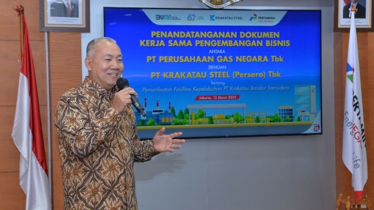 PT Perusahaan Gas Negara (PGN) berkolaborasi dengan Krakatau Steel untuk membangun infrastruktur LNG di pelabuhan guna memperluas akses gas bumi ke berbagai wilayah di Indonesia, terutama yang jauh dari jaringan pipa.