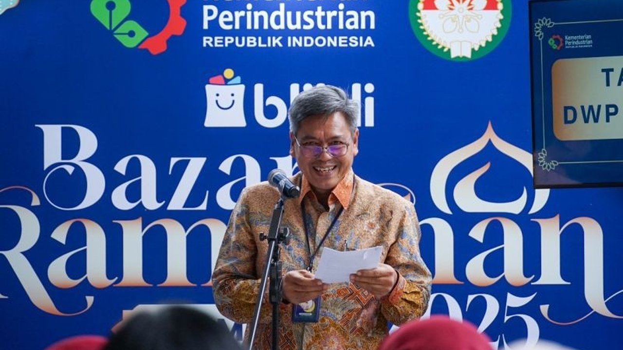 Kementerian Perindustrian (Kemenperin) menggelar bazar Ramadhan untuk menjaga harga bahan pokok tetap di bawah HET dan menjamin keterjangkauan bagi masyarakat selama Ramadhan dan menjelang Idul Fitri.