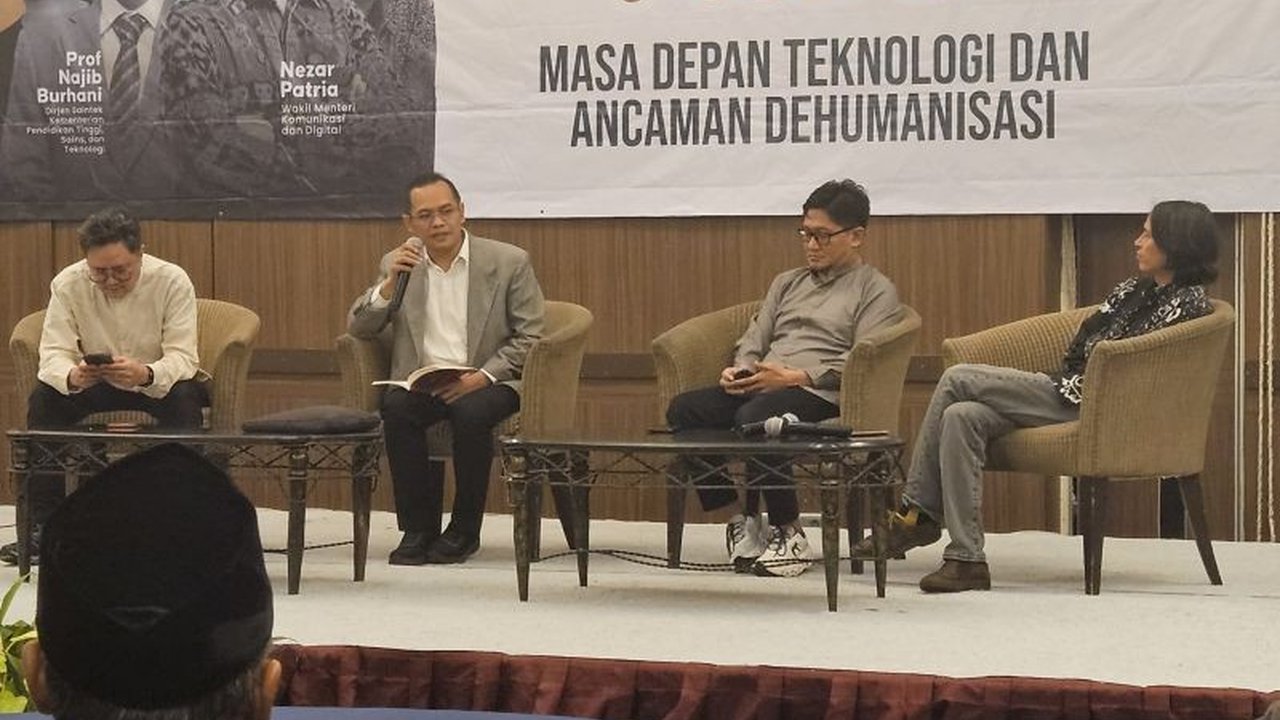 Kementerian Pendidikan, Kebudayaan, Riset, dan Teknologi (Kemendikbudristek) menekankan pentingnya pengembangan etnoteknologi lokal Indonesia, selain teknologi modern, untuk mengatasi masalah dan mensejahterakan masyarakat.