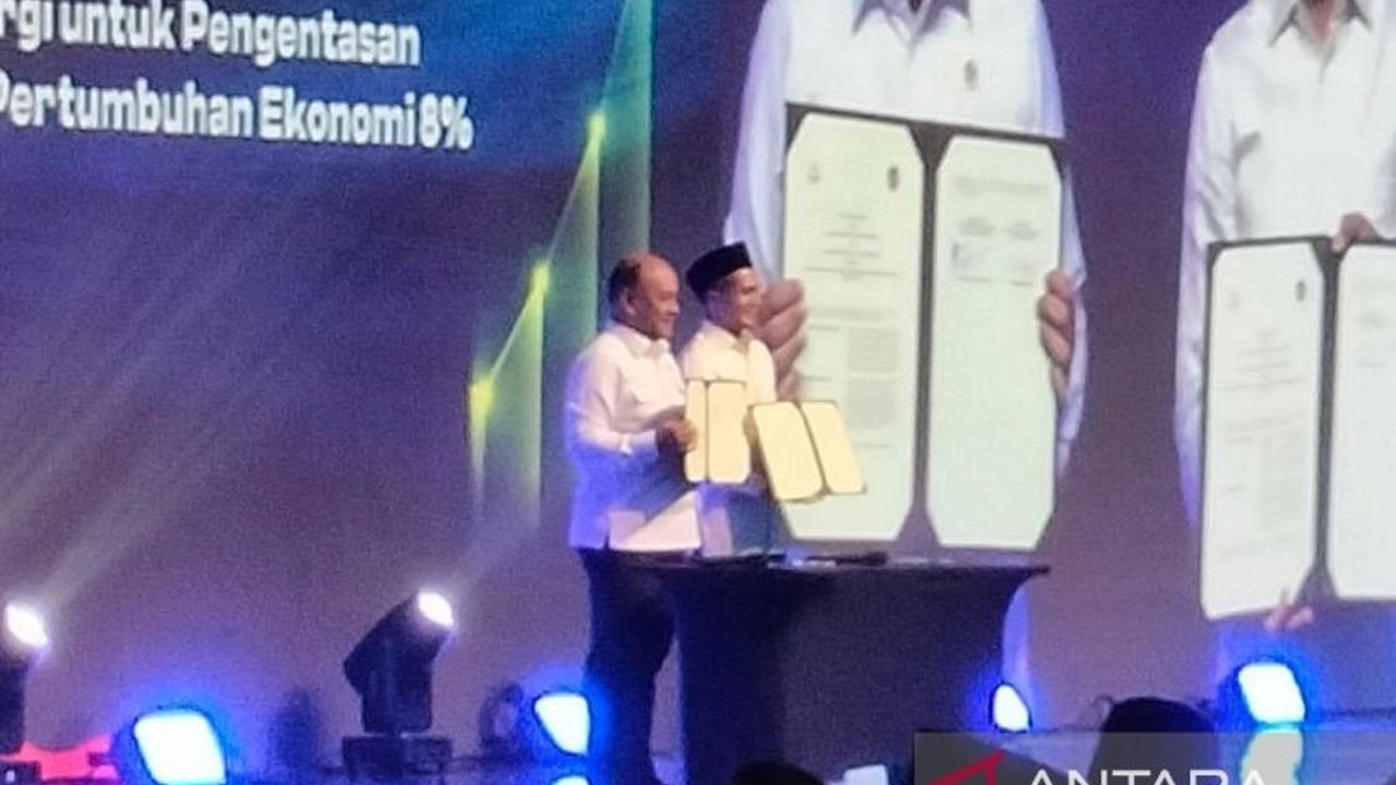 Kamar Dagang dan Industri Indonesia (Kadin) berkomitmen mendukung penuh Program Makan Bergizi Gratis (MBG) dengan membangun 100 dapur SPPG dan membina rantai pasok pangan.