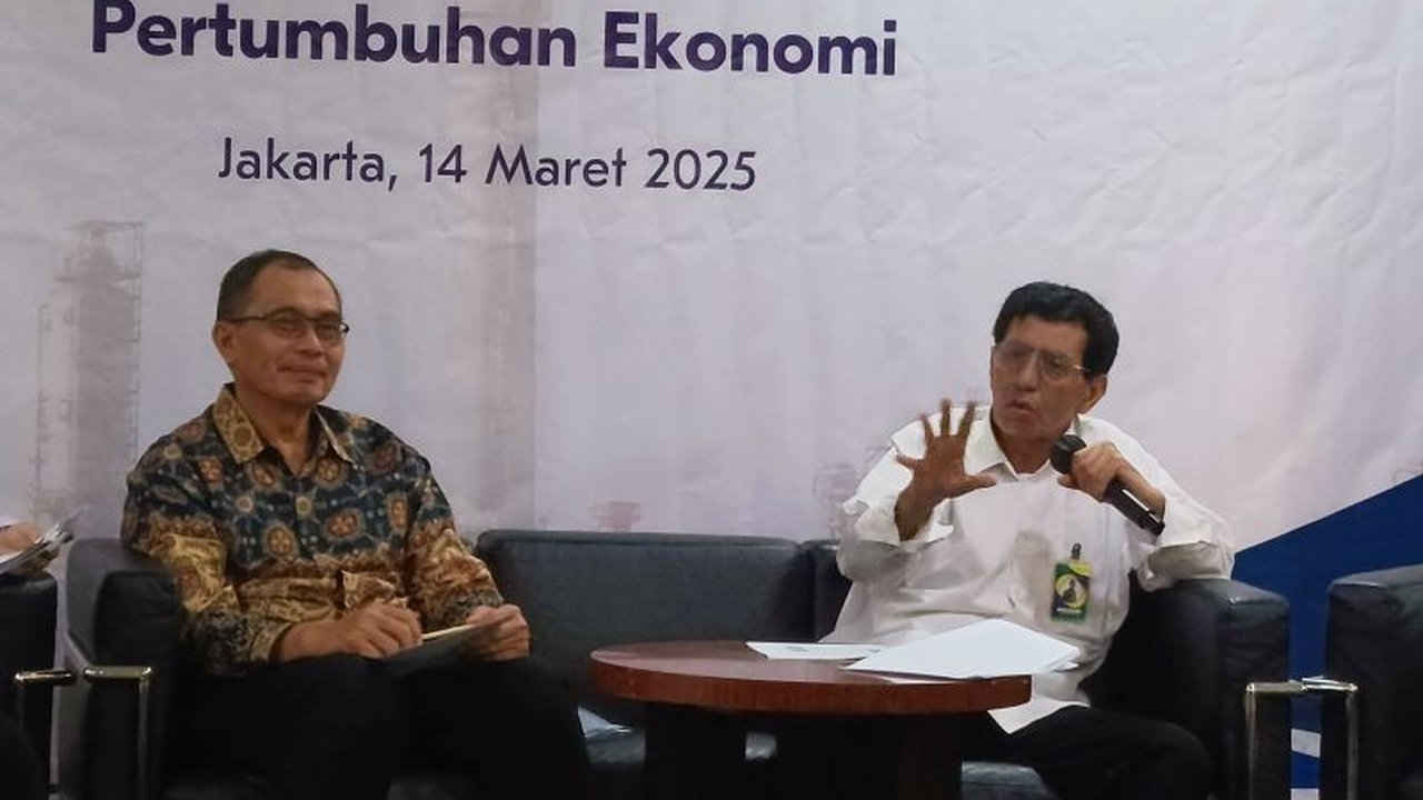 Kemenperin dorong pengembangan industri kimia sebagai sektor strategis untuk mencapai target pertumbuhan ekonomi 8 persen, ditunjang investasi besar dan ekspor yang signifikan.