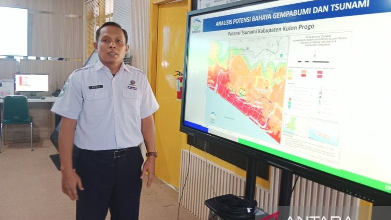 BMKG menegaskan potensi tsunami di Kulon Progo, Yogyakarta, bukanlah prediksi, sehingga masyarakat diimbau untuk fokus pada mitigasi bencana, bukan kepanikan.