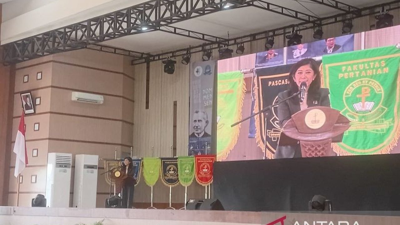 Menkominfo Meutya Hafid mengajak Universitas HKBP Nommensen (UHN) Sumut untuk melawan judi daring yang disebutnya sebagai penipuan online, mengingat tingginya angka pengguna di Sumut.