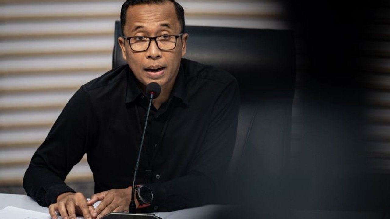 Komisi Pemberantasan Korupsi (KPK) mengusut kasus korupsi pengadaan iklan di Bank BJB senilai Rp409 miliar dengan metode 