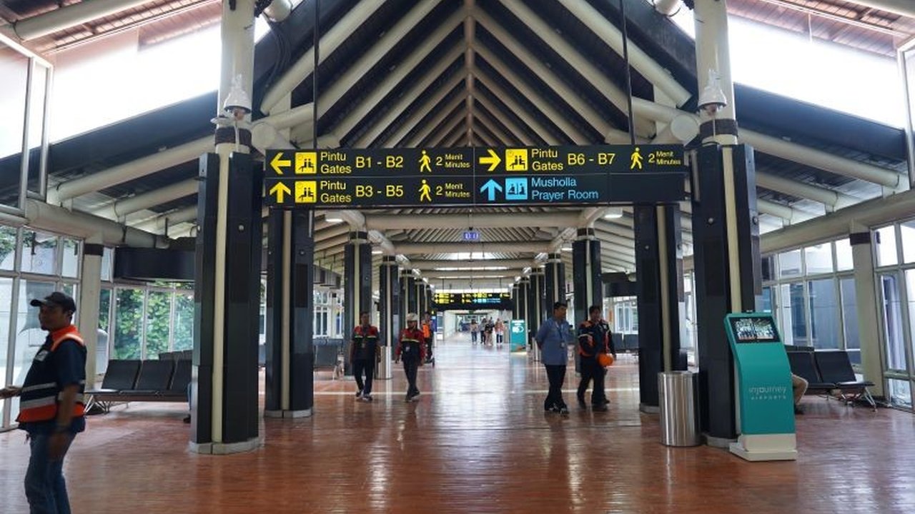 Bandara Soekarno-Hatta akan kembali mengoperasikan Terminal 1B untuk penerbangan domestik mulai 15 Maret 2025 setelah revitalisasi,  sekaligus melakukan rebalancing operasional untuk meningkatkan layanan penumpang.