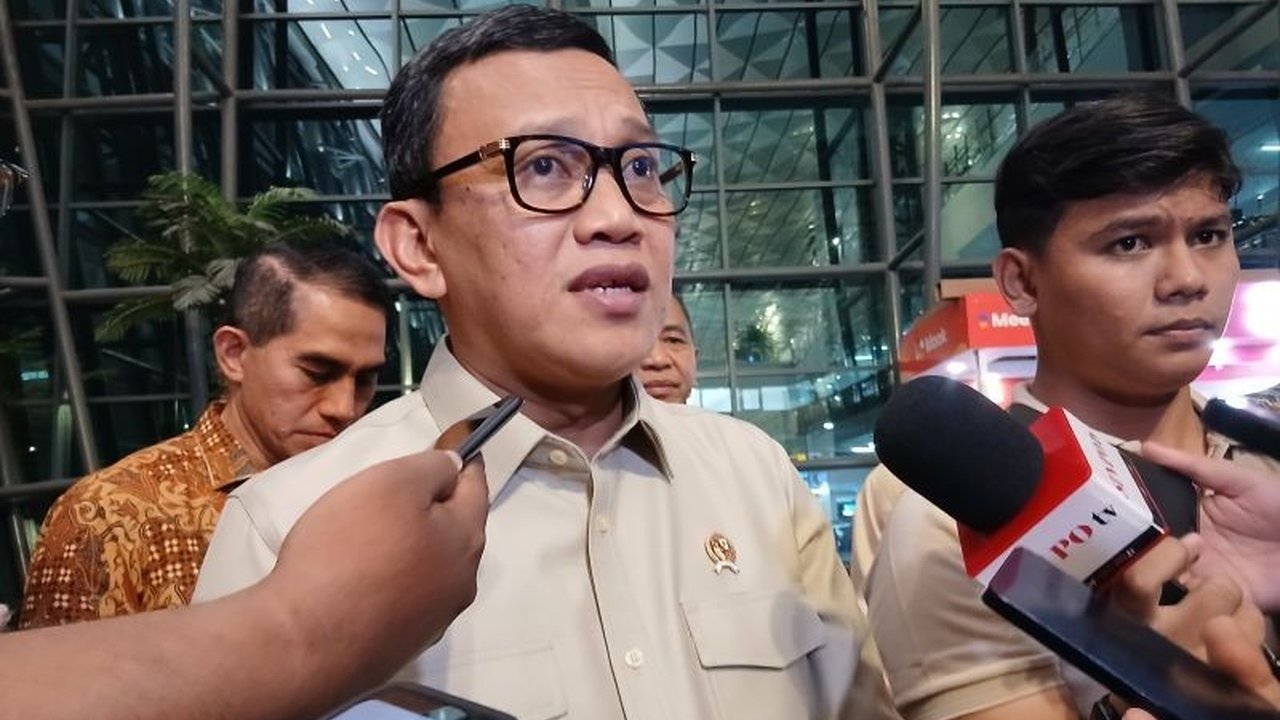 Menteri Ketenagakerjaan mengungkapkan 70 persen PMI ilegal di Timur Tengah adalah perempuan, dan pemerintah membentuk desk khusus untuk menangani masalah ini.